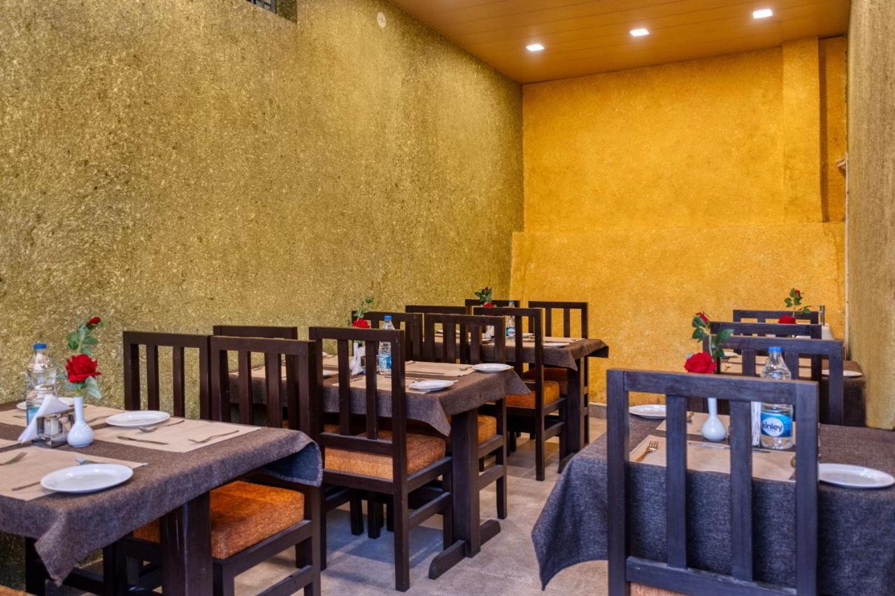 מלון Bhīm Tāl The Walnut Creek מראה חיצוני תמונה