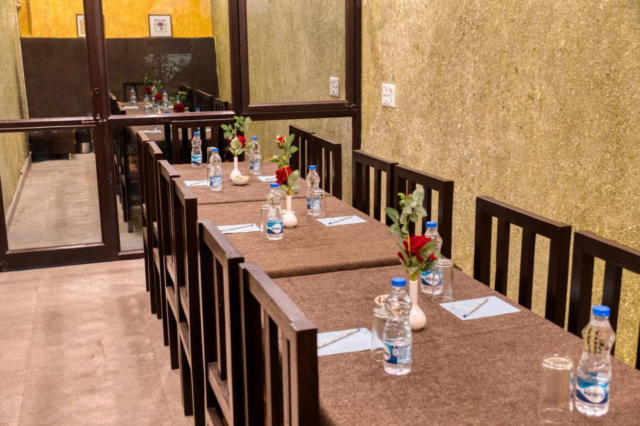 מלון Bhīm Tāl The Walnut Creek מראה חיצוני תמונה
